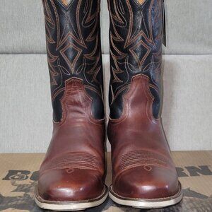 Cody James - Like New Narrow Toe Cowboy Boots